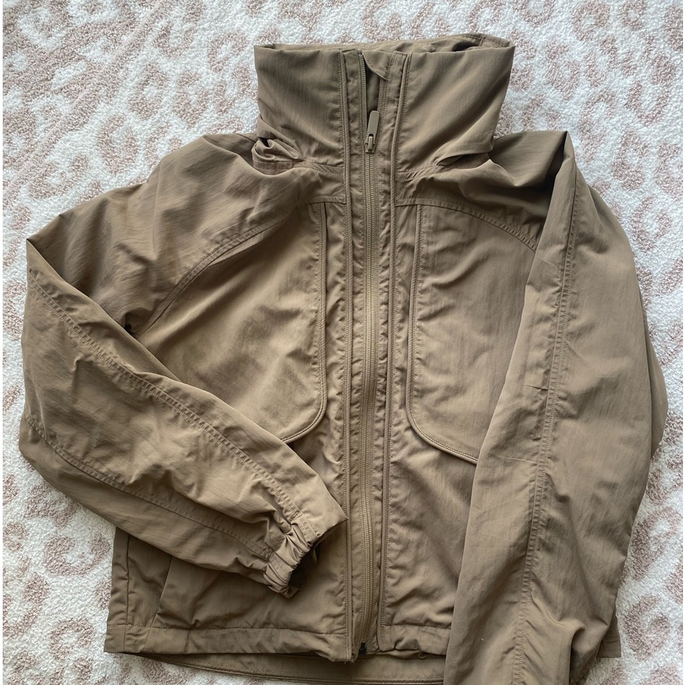 Lululemon cropped jacket